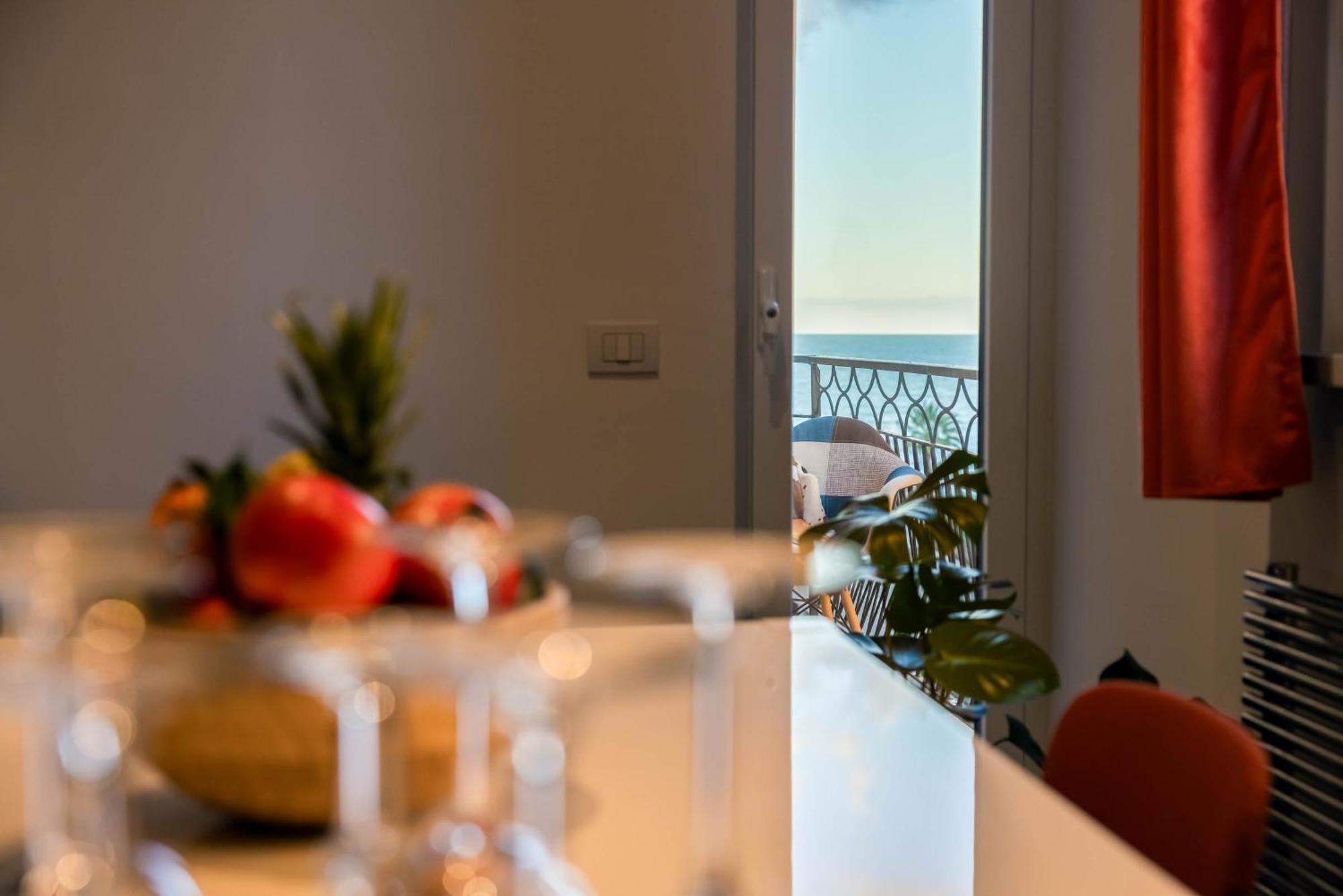 Casa Dei Visionari - Mare Appartement Bari Buitenkant foto